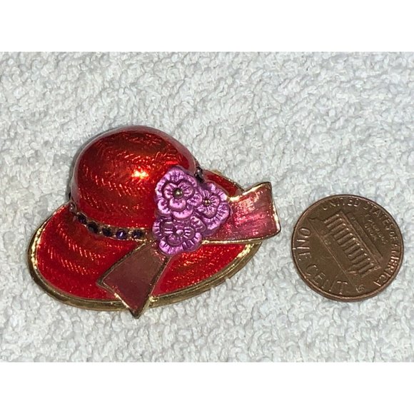 Red Hat Society Pin Brooch - Picture 2 of 3